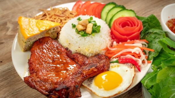 Cơm Sườn Quảng Ngãi – TOP 3 quán mang hương vị đậm đà xứ Quảng 2 Cơm sườn Quảng Ngãi mang hương vị đậm đà khiến thực khách sẽ phải nhớ về khi ăn